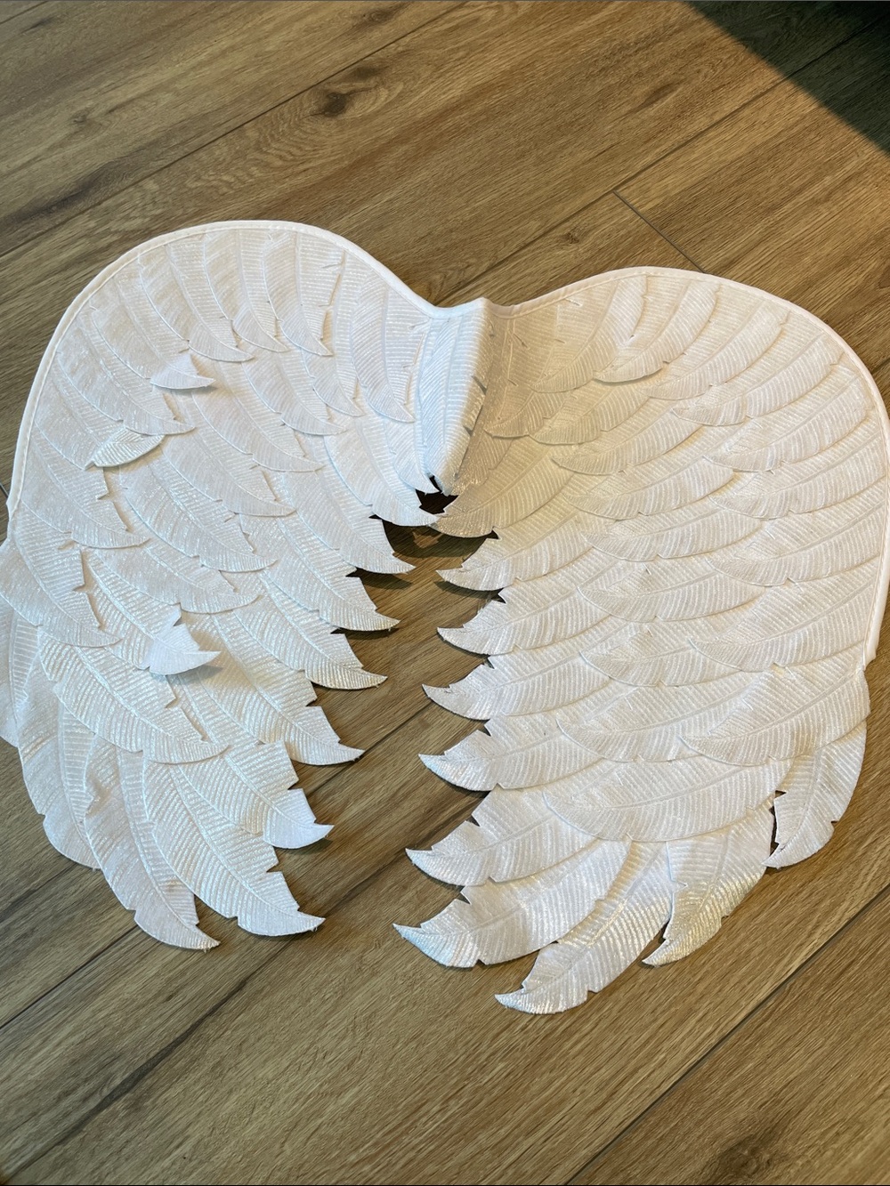 Angel Wings Costume White Felt Feathers Adjustable Straps 19" tall 23" wide